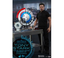 Iron Man 2 Movie Masterpiece Action Figure 1/6 Tony Stark with Arc Reactor Creation Accessories 30 cm